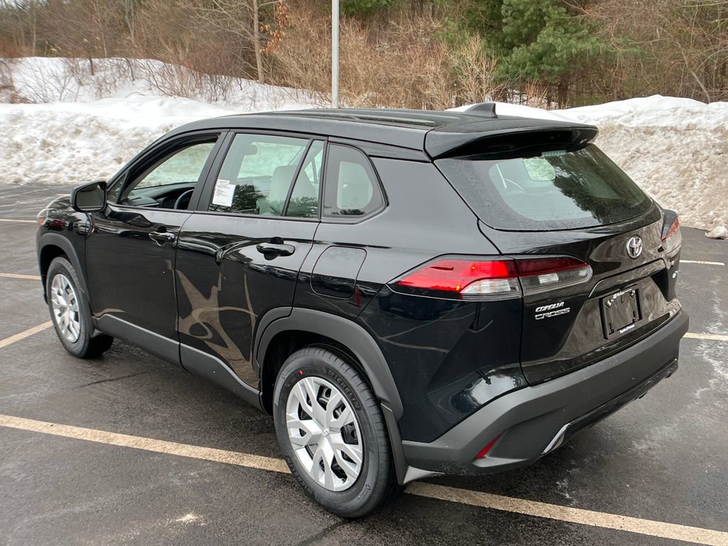 Used 2026 Toyota Corolla Cross L image 3