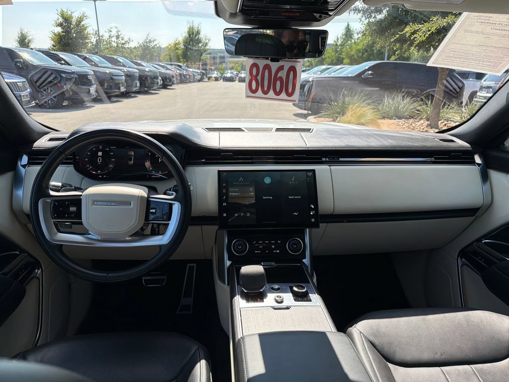 Used 2022 Land Rover Range Rover Long Wheelbase SE AWD/4WD image 29