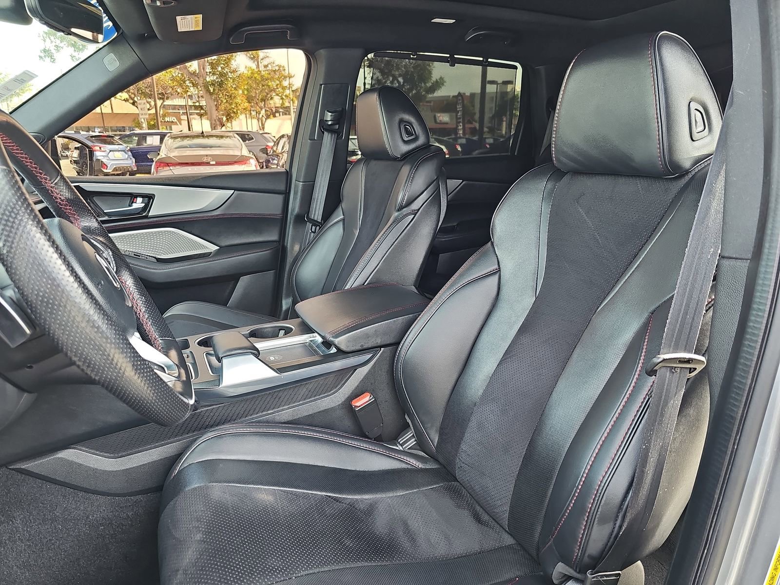 Used 2023 Acura MDX A-Spec image 16