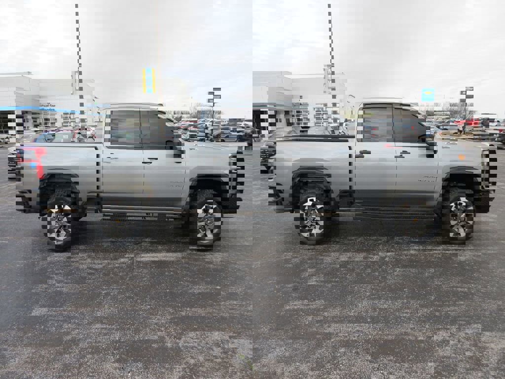 Certified 2024 Chevrolet Silverado 2500 Custom image 6