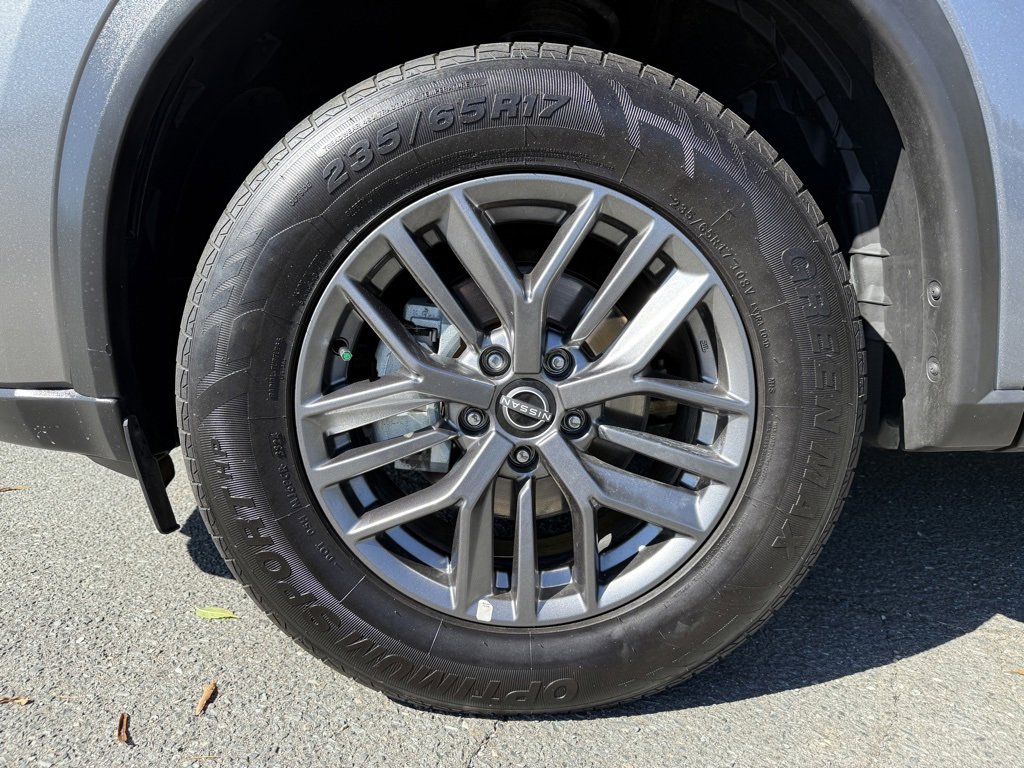 Used 2024 Nissan Rogue S image 13