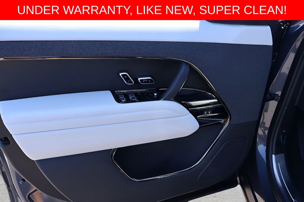 Used 2025 Land Rover Range Rover Sport SE image 10