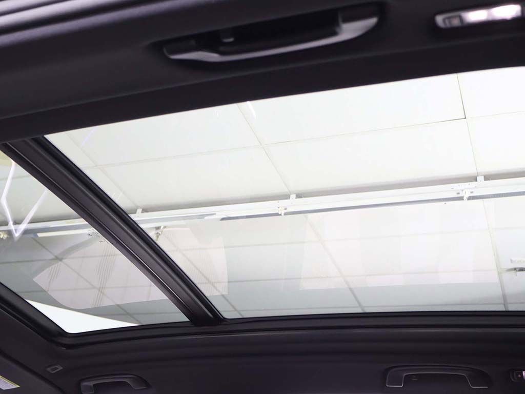 Used 2024 BMW X5 M60i w/ Climate Comfort Package AWD/4WD image 25
