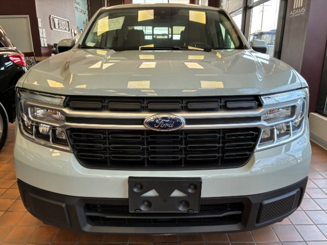 Used 2023 Ford Maverick Lariat FWD image 5