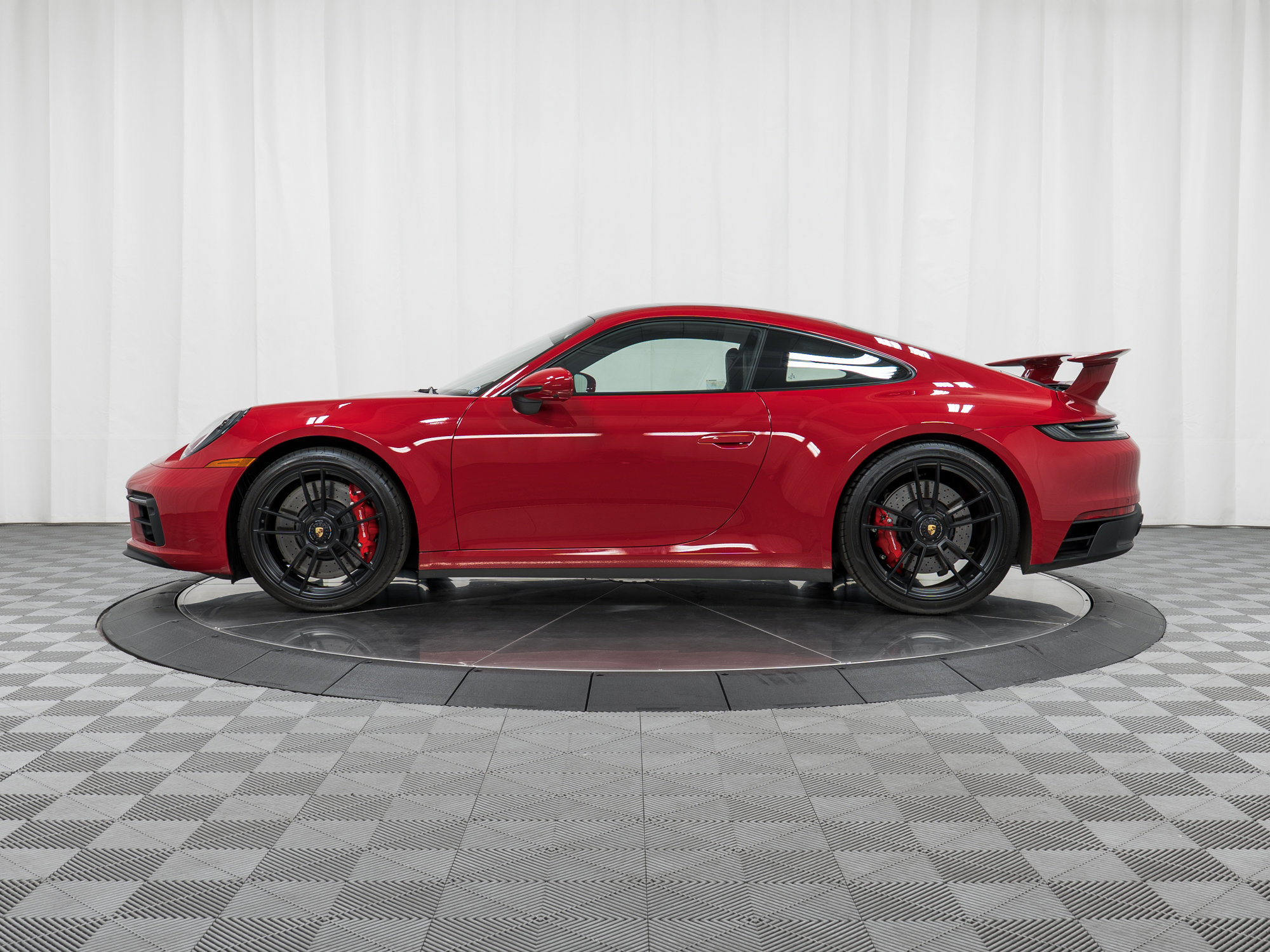 Certified 2024 Porsche 911 Carrera 4 GTS image 2