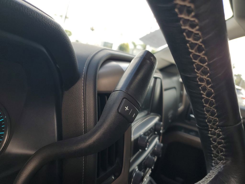 Used 2017 GMC Sierra 3500 Denali image 32