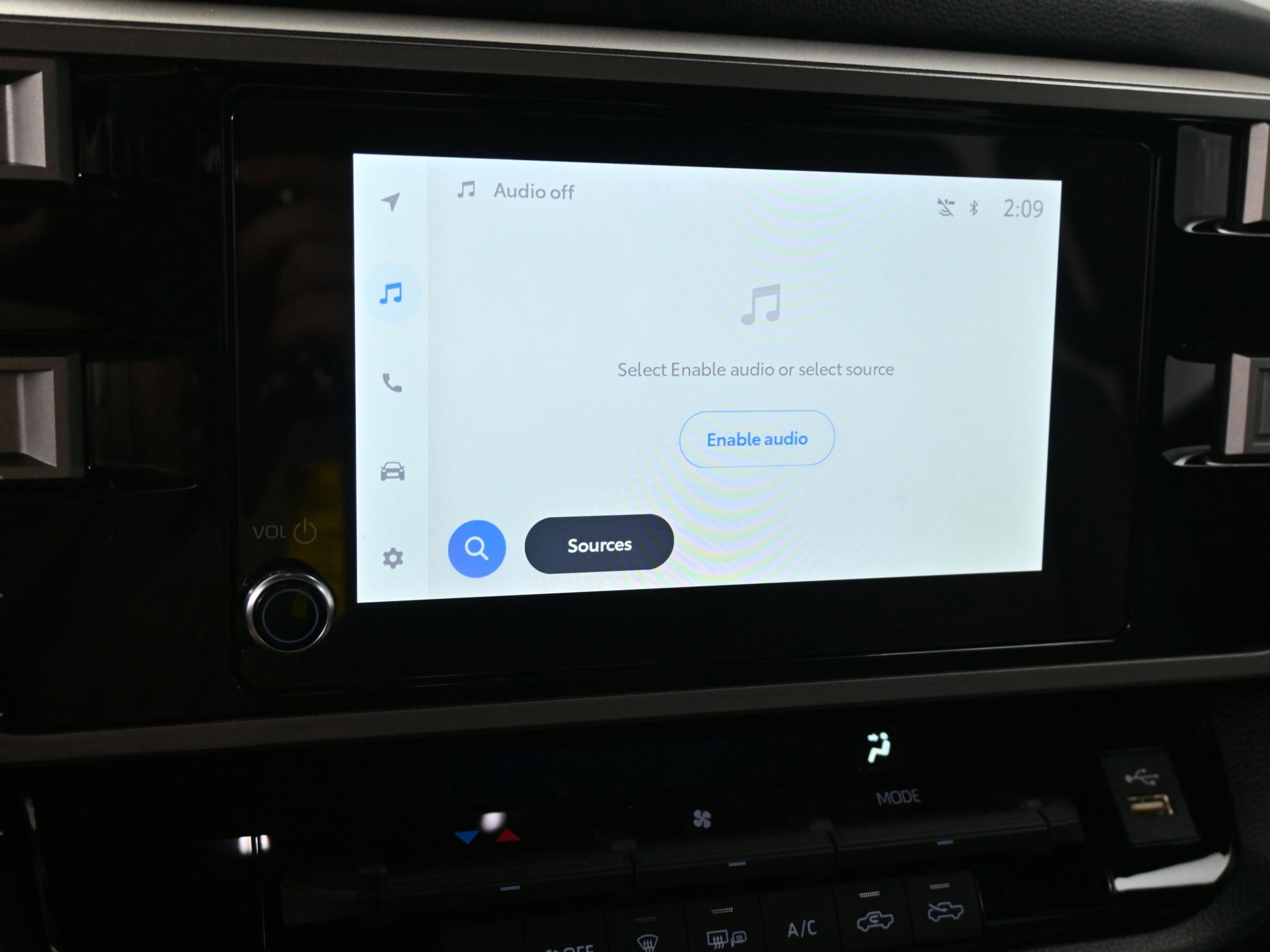 Certified 2025 Toyota Tundra SR5 w/ TRD Off-Road Package image 27