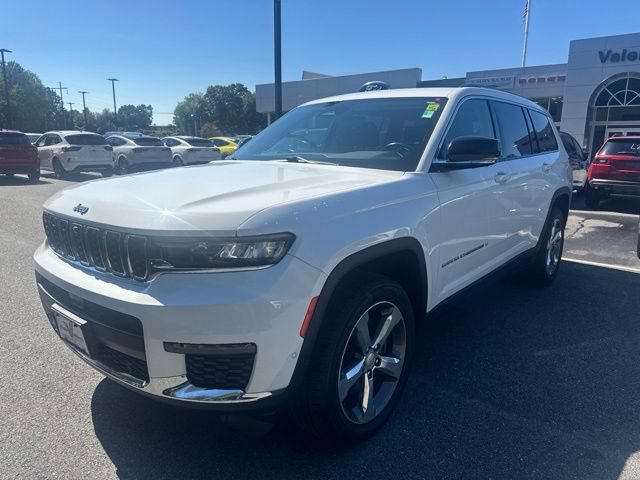 Used 2021 Jeep Grand Cherokee L Limited w/ Luxury Tech Group II AWD/4WD image 2