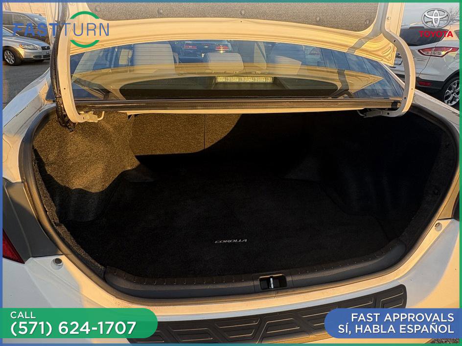 Used 2014 Toyota Corolla LE image 15