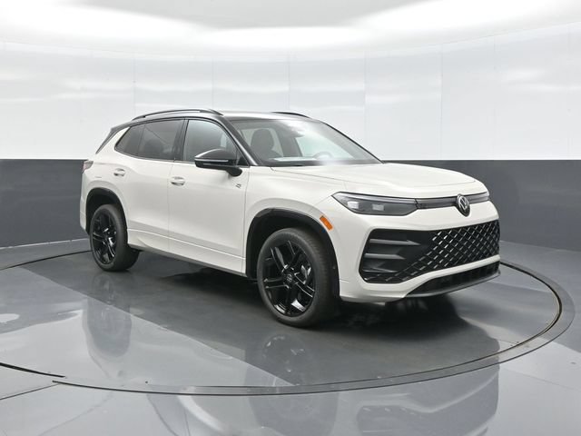 New 2026 Volkswagen Tiguan SE R-Line AWD/4WD image 1