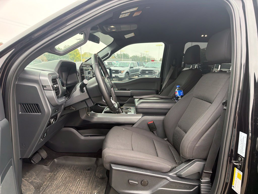 Used 2025 Ford F150 XLT w/ Equipment Group 301A Standard AWD/4WD image 7