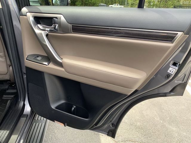Used 2023 Lexus GX 460 Premium w/ Premium Package AWD/4WD image 11