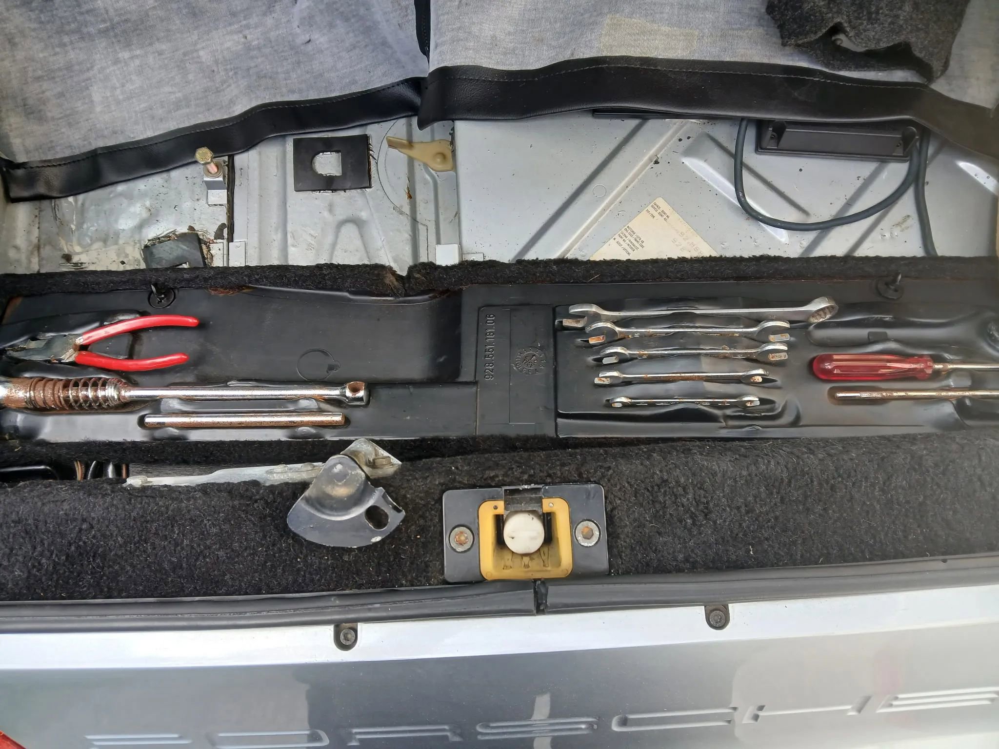 Used 1991 Porsche 928 S4 image 49