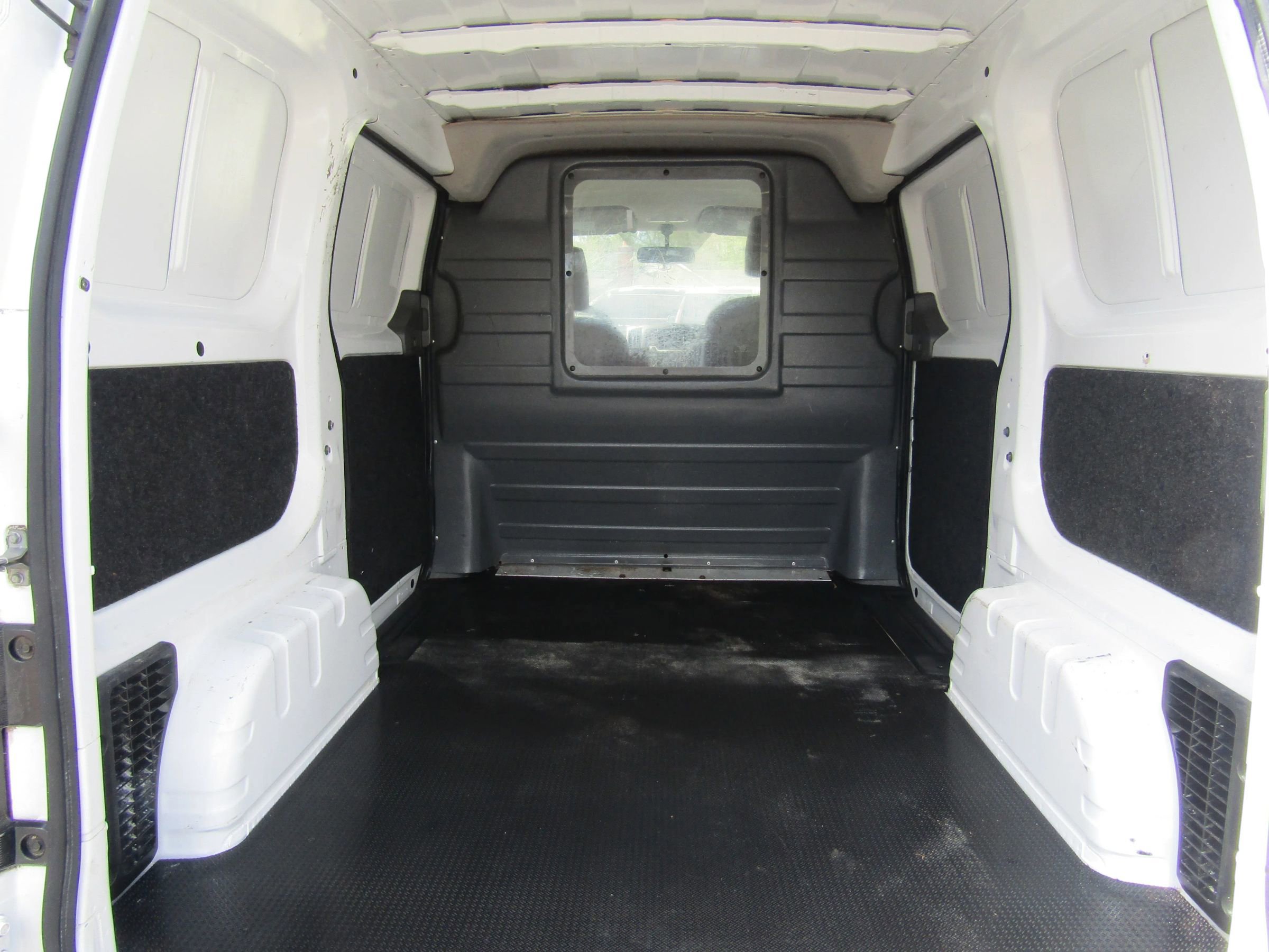 Used 2019 Nissan NV200 SV w/ Back Door Glass Package image 16