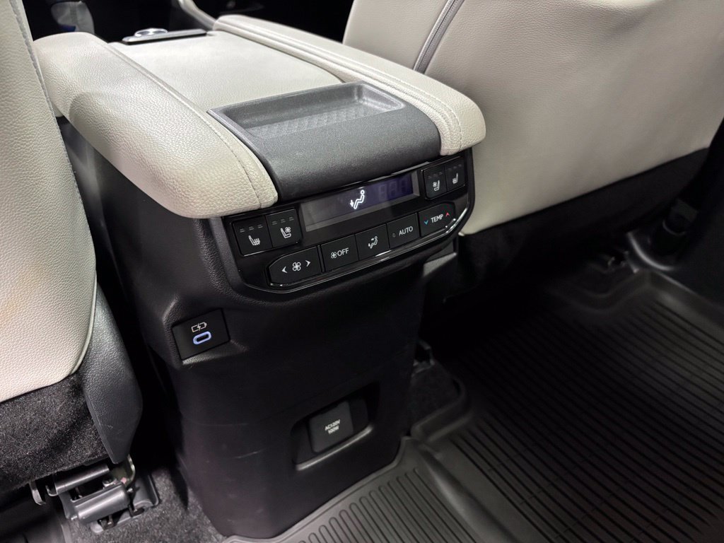 Used 2026 Toyota Grand Highlander AWD image 50