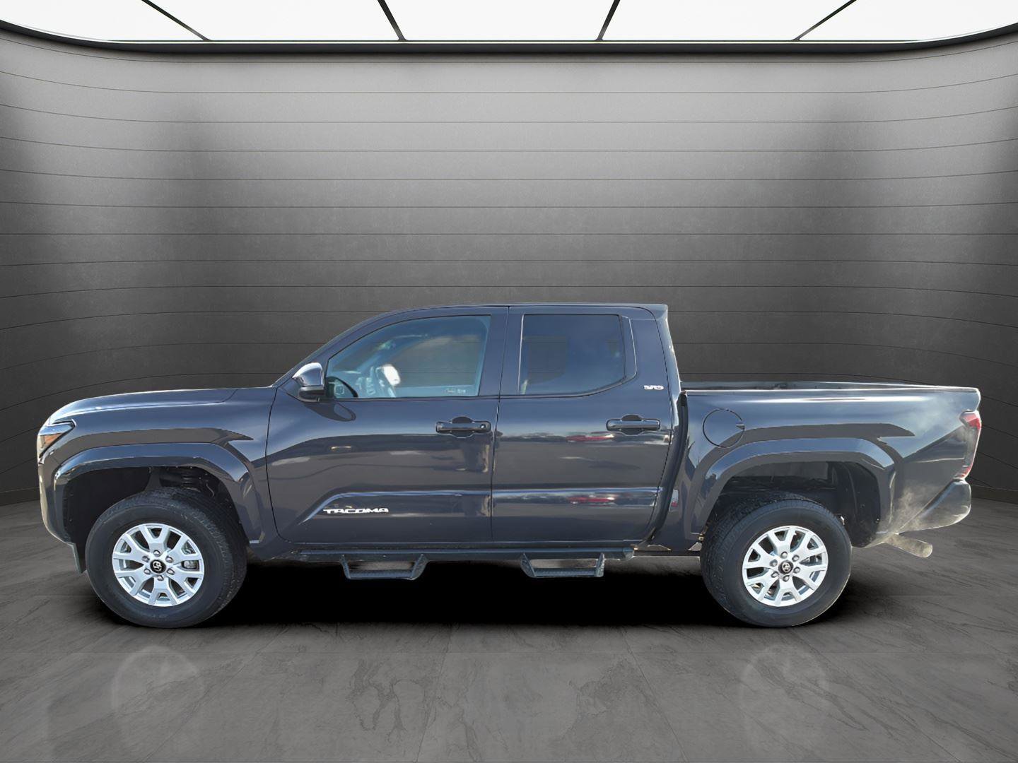 Used 2024 Toyota Tacoma SR5 image 2