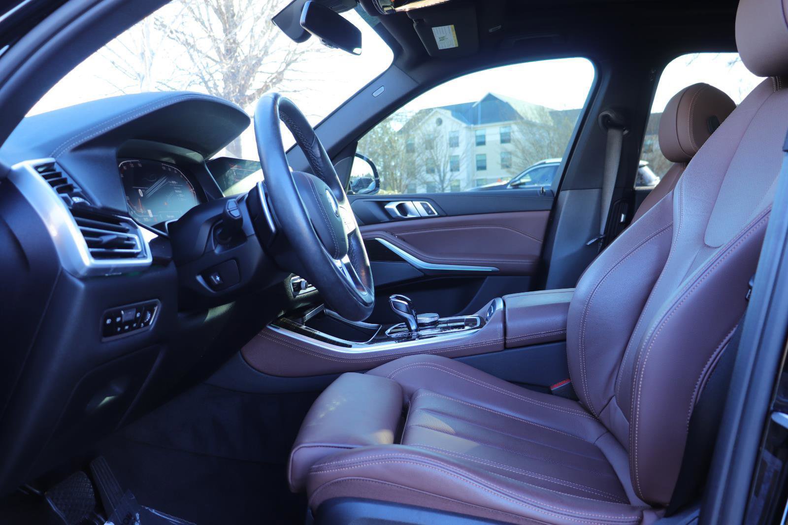 Used 2021 BMW X5 sDrive40i w/ Premium Package image 11