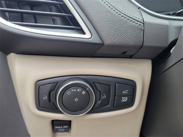 Used 2020 Lincoln Nautilus FWD image 23