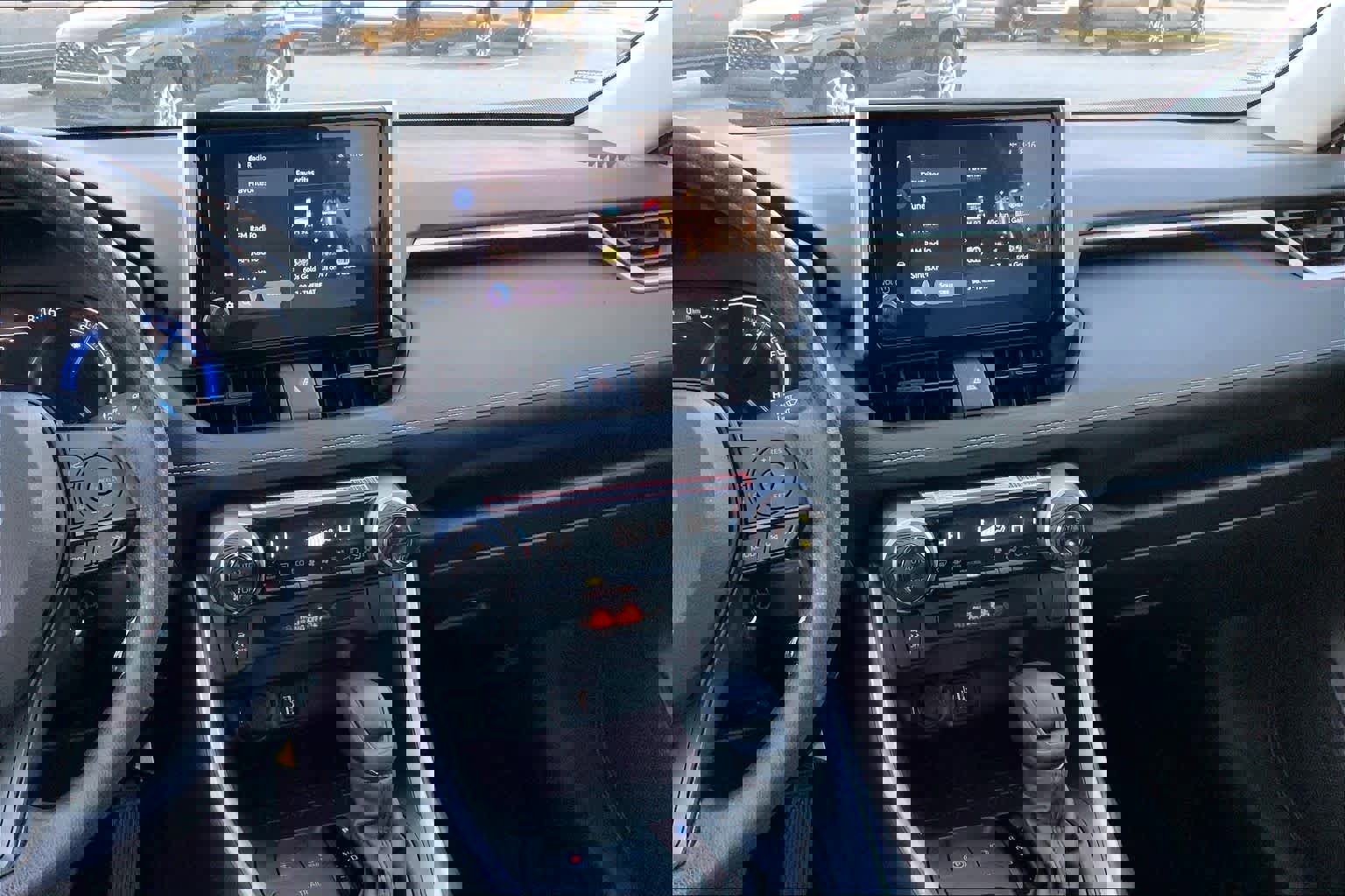 Used 2025 Toyota RAV4 LE image 7