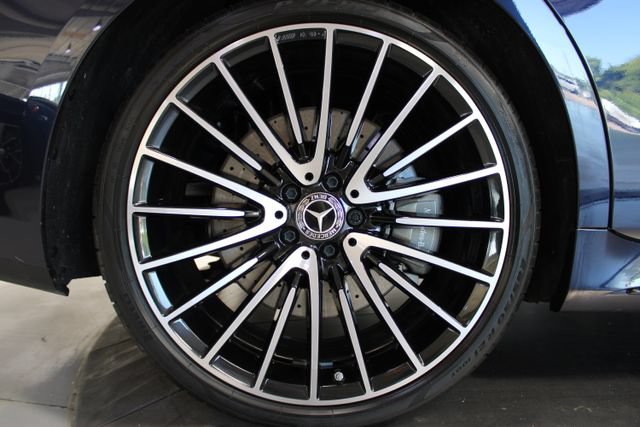 Used 2022 Mercedes-Benz S 580 4MATIC Sedan image 32