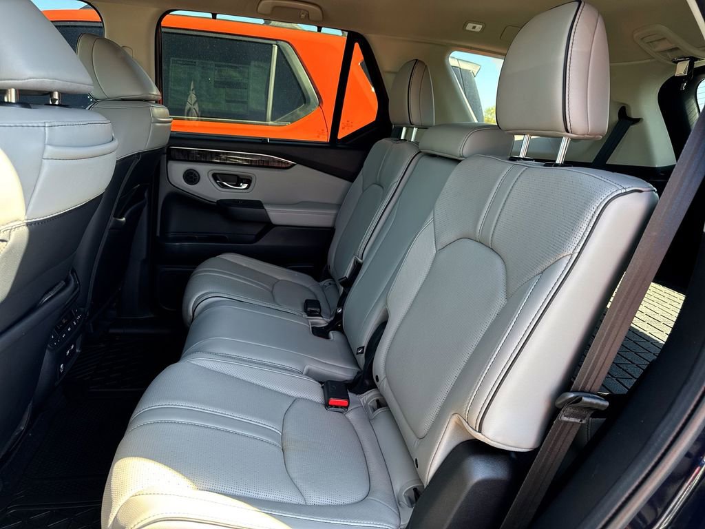 Used 2023 Honda Pilot Elite image 23