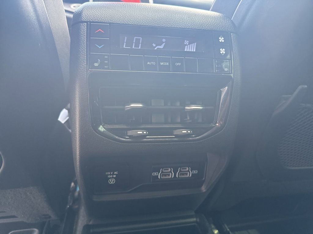 Used 2021 Jeep Grand Cherokee L Limited RWD image 16