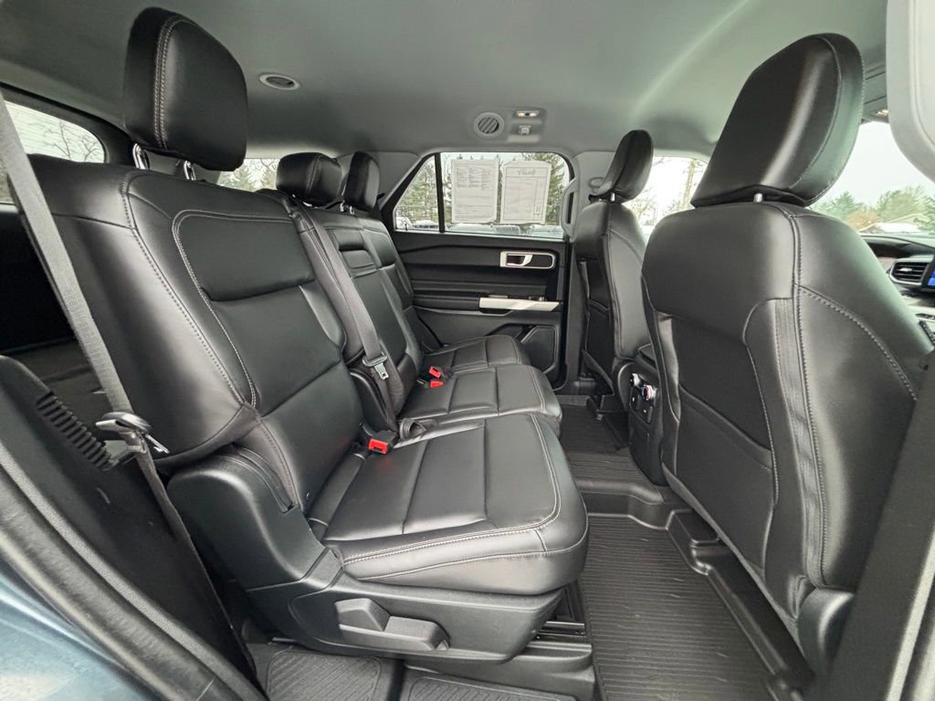 Used 2023 Ford Explorer XLT w/ Equipment Group 202A image 19