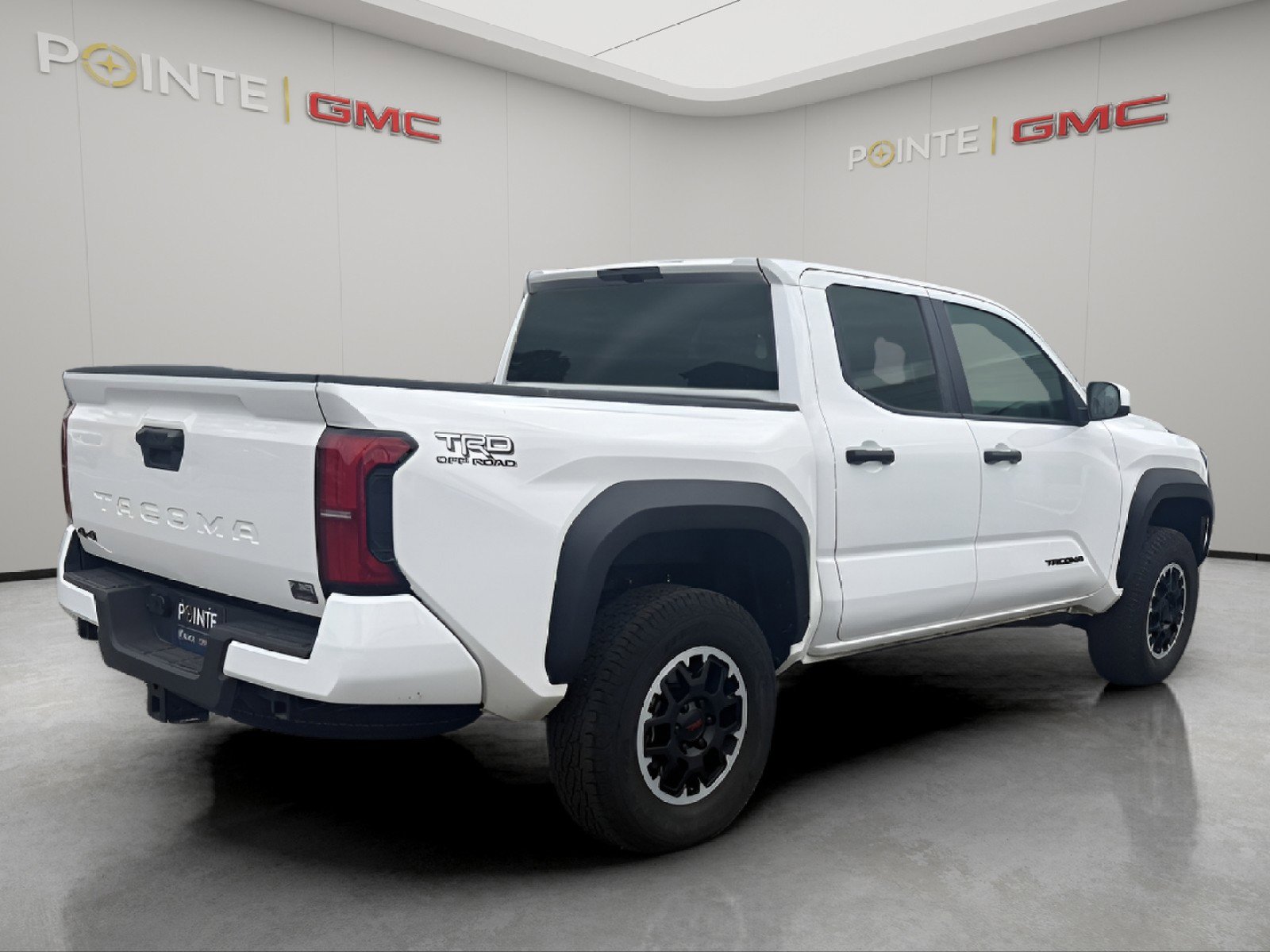 Used 2024 Toyota Tacoma TRD Off-Road AWD/4WD image 4