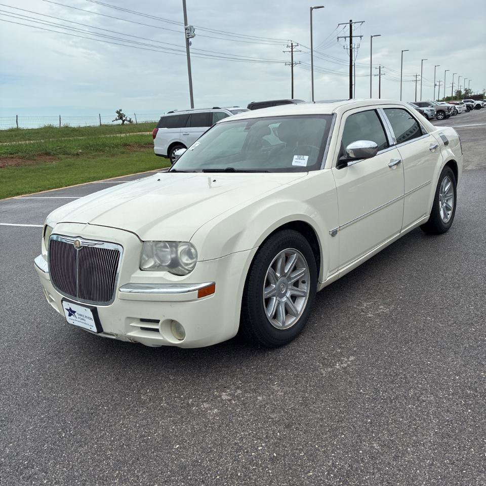 Used 2005 Chrysler 300 C RWD image 2