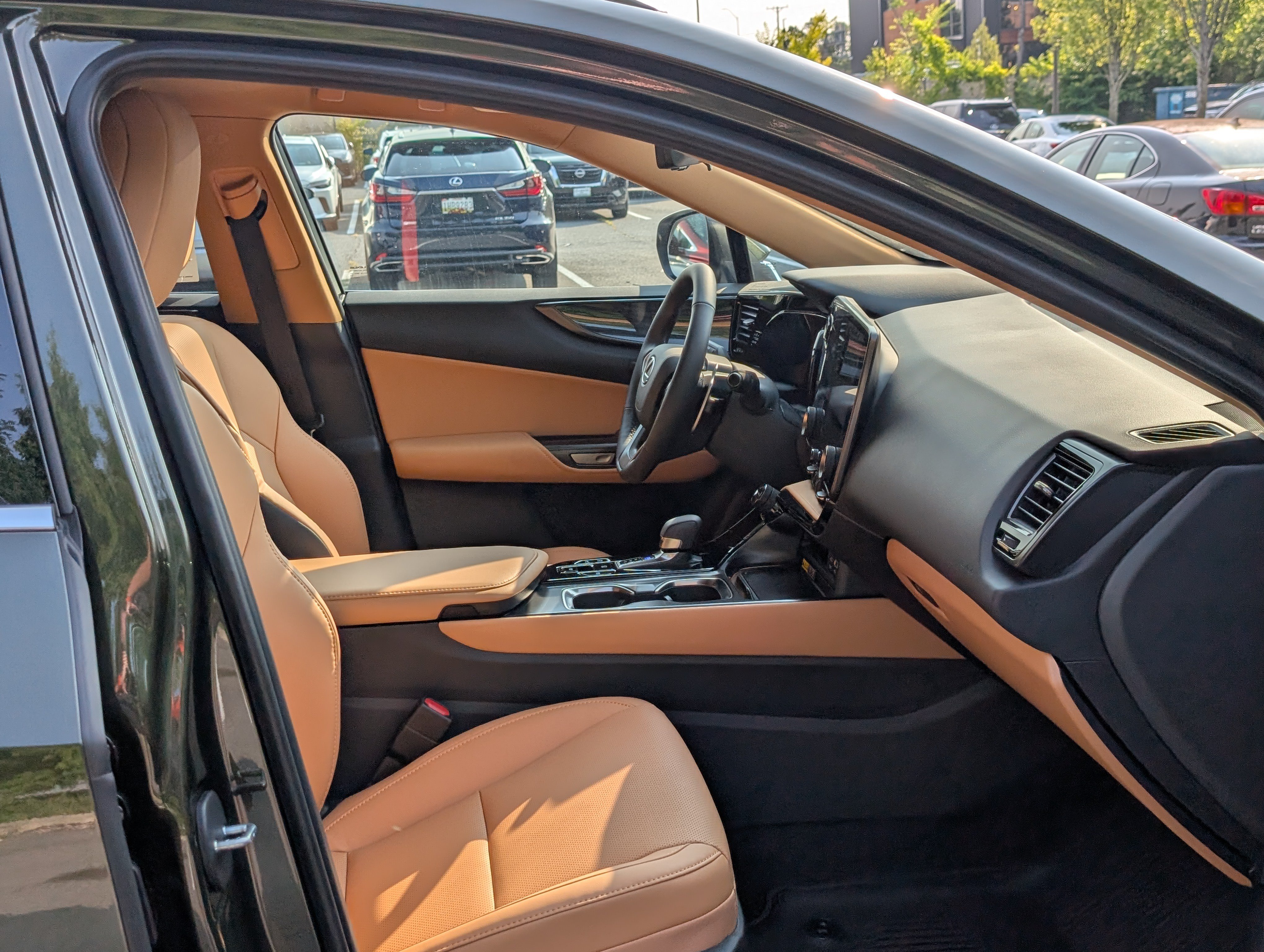 New 2026 Lexus NX 350h AWD w/ Accessory Package (2T) image 7