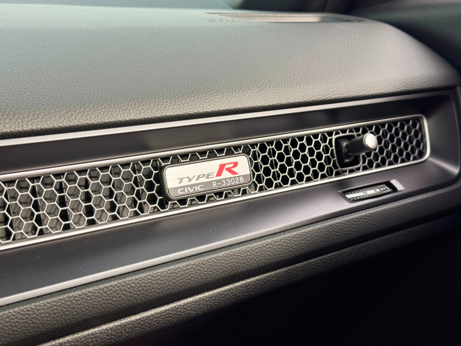 Used 2025 Honda Civic Type R image 36