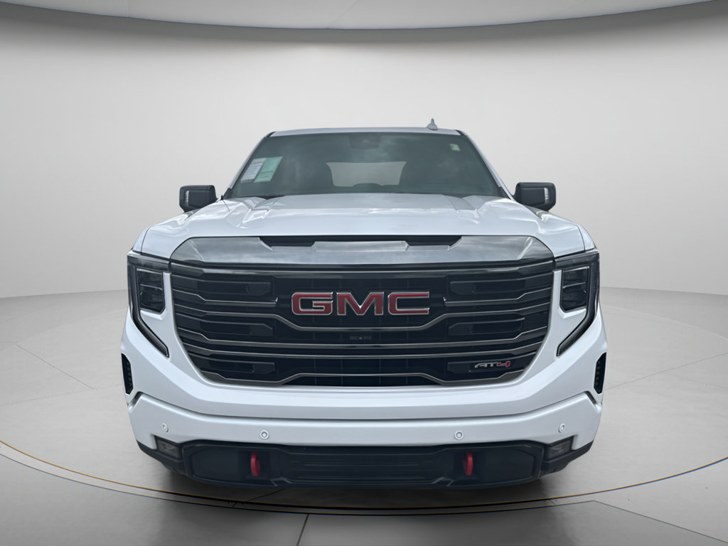 Used 2024 GMC Sierra 1500 AT4 w/ Technology Package AWD/4WD image 4