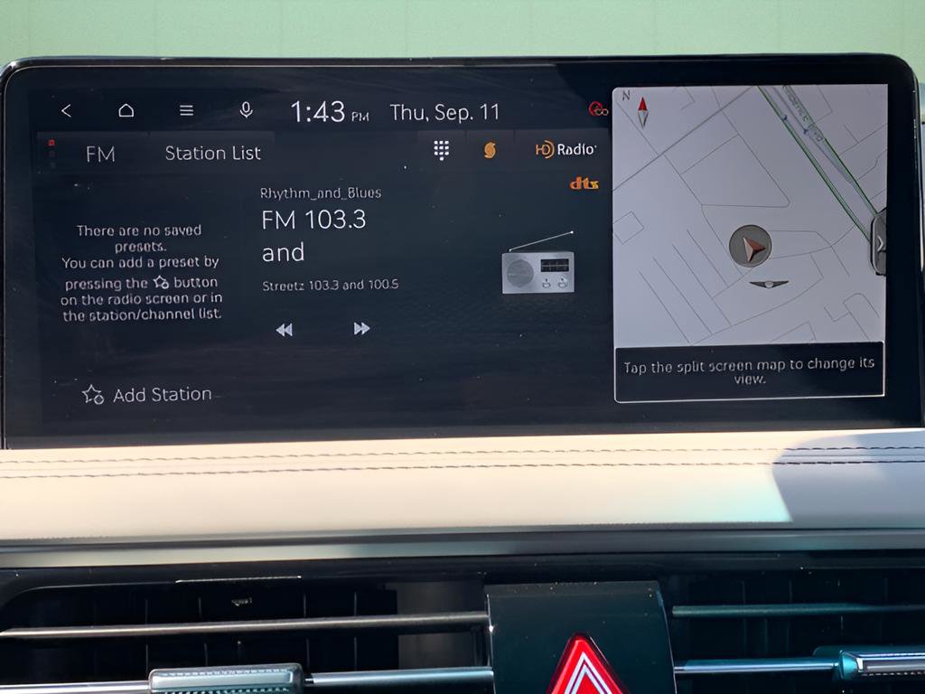 Certified 2025 Genesis G70 2.5T image 25