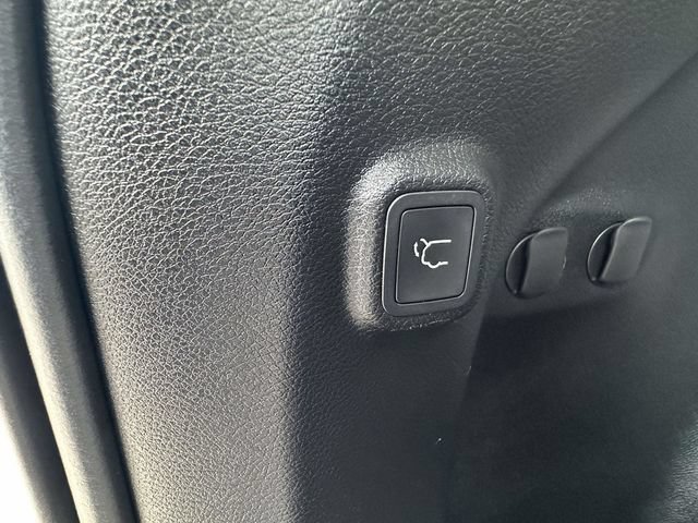 Used 2021 Jeep Cherokee Limited AWD/4WD image 22