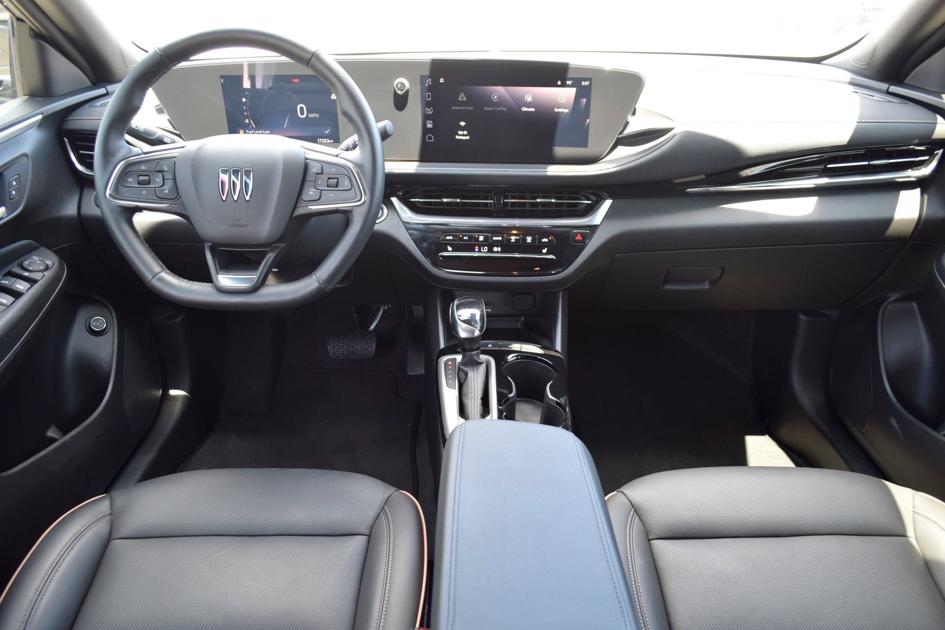 Used 2025 Buick Envista Avenir FWD image 5