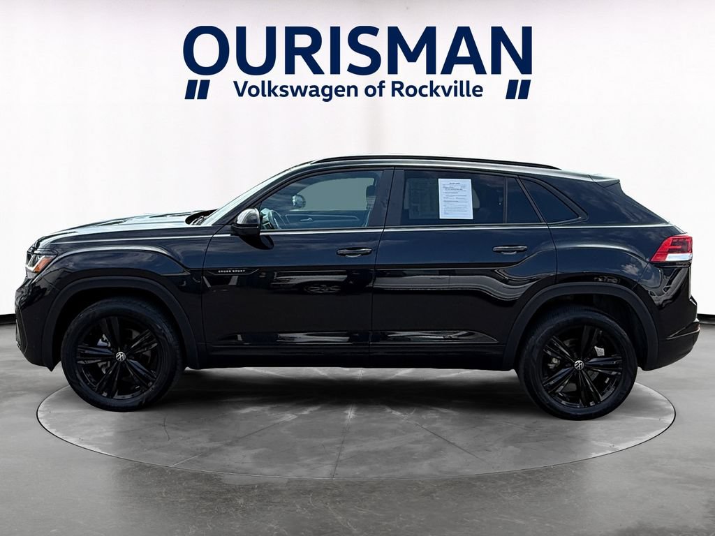 Used 2023 Volkswagen Atlas Cross Sport SEL R-Line AWD/4WD image 3