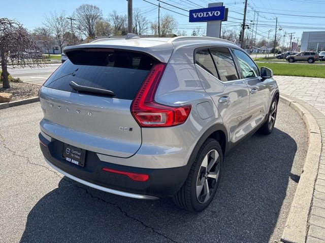 Used 2025 Volvo XC40 B5 Plus AWD/4WD image 5