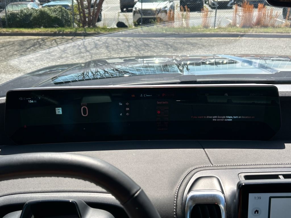 Used 2025 Ford Expedition Platinum AWD/4WD image 17