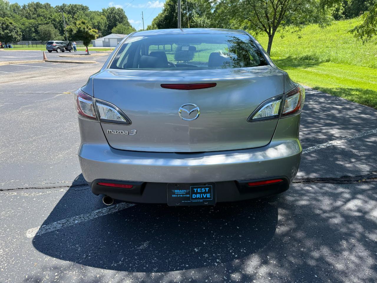 Used 2010 MAZDA MAZDA3 i Touring FWD image 13