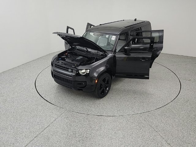 New 2026 Land Rover Defender 130 V8 AWD/4WD image 21