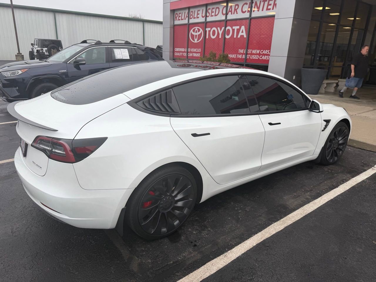 Used 2023 Tesla Model 3 Performance image 11