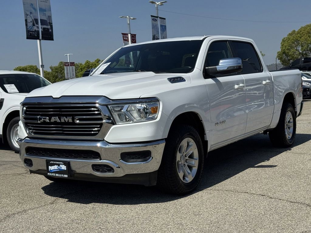 Used 2024 RAM 1500 Laramie AWD/4WD image 3