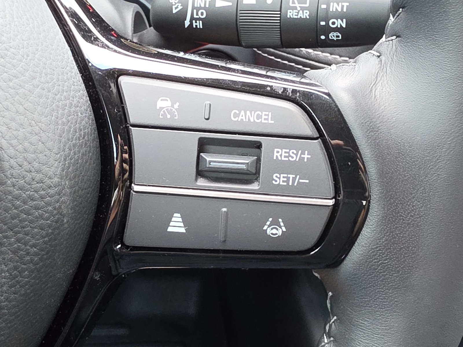 Certified 2026 Honda HR-V EX-L image 18