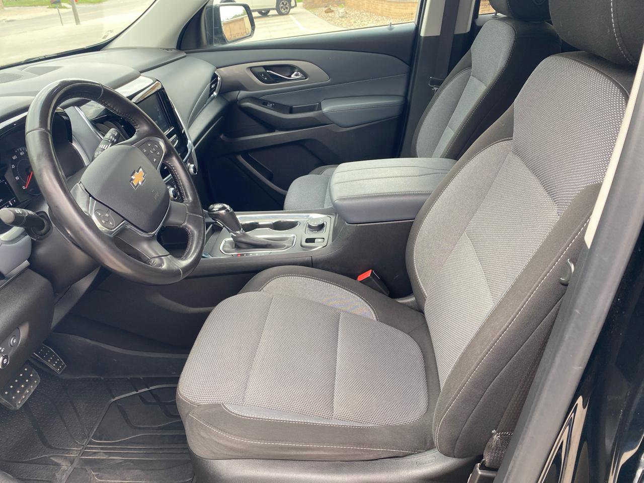 Used 2019 Chevrolet Traverse LT w/ LPO, Floor Liner Package AWD/4WD image 15