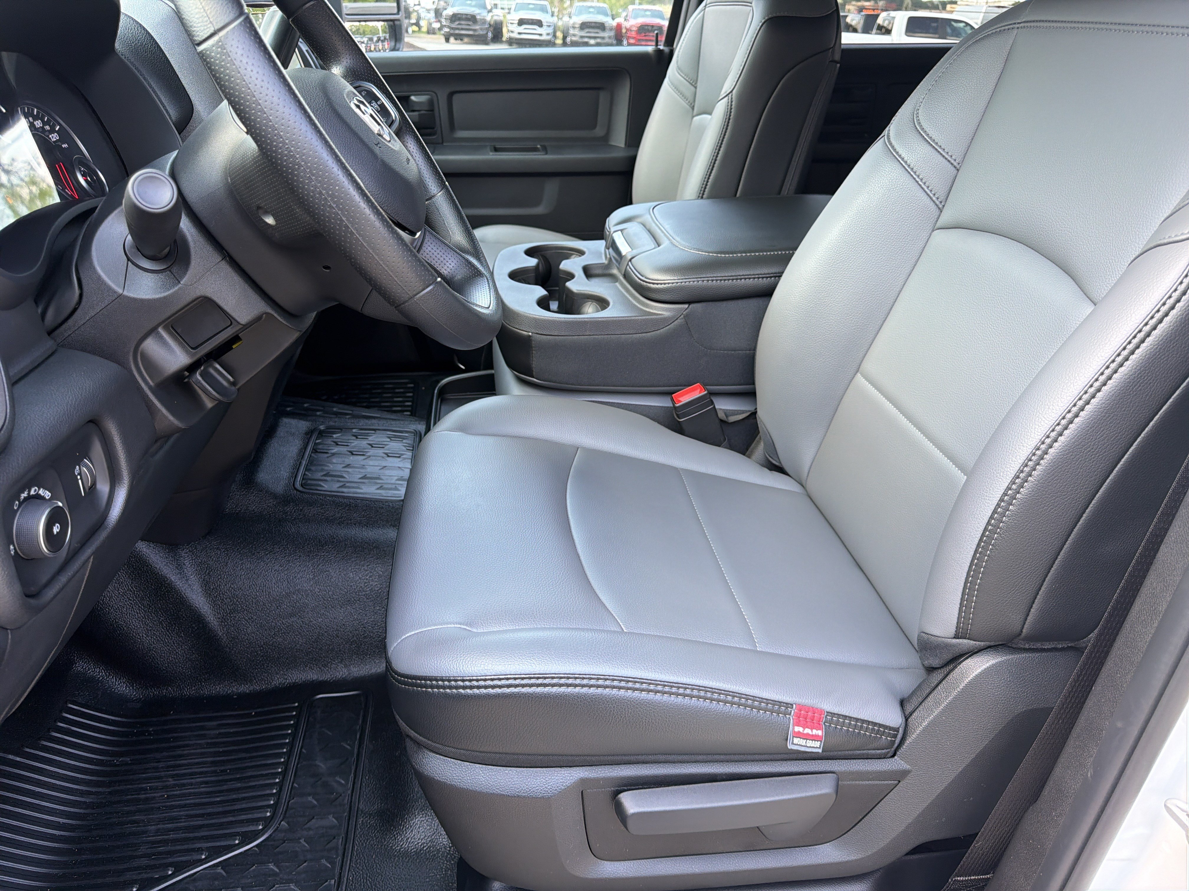 New 2026 RAM 5500 Tradesman w/ Chrome Appearance Group AWD/4WD image 9