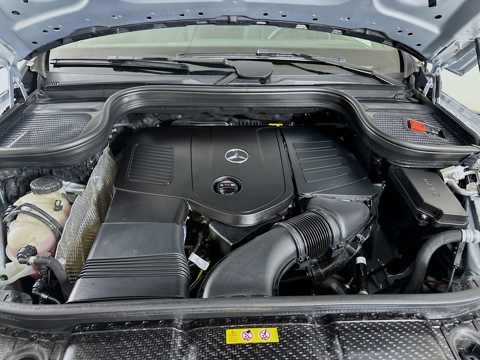 Used 2025 Mercedes-Benz GLE 350 4MATIC image 33