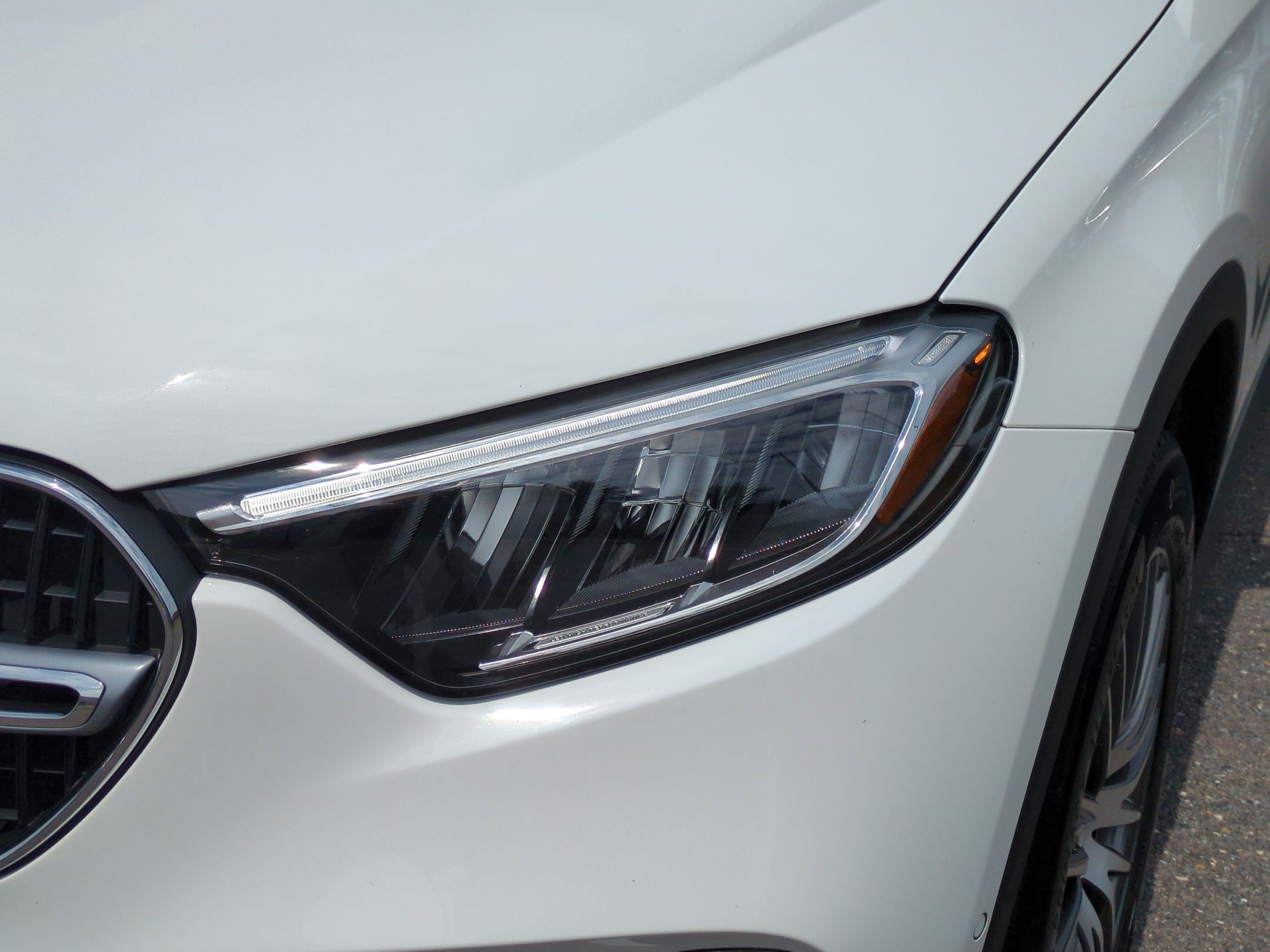 Certified 2024 Mercedes-Benz GLC 300 4MATIC image 9