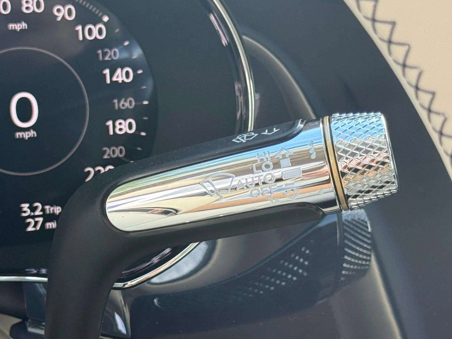 New 2026 Bentley Flying Spur Plug-In Hybrid image 49