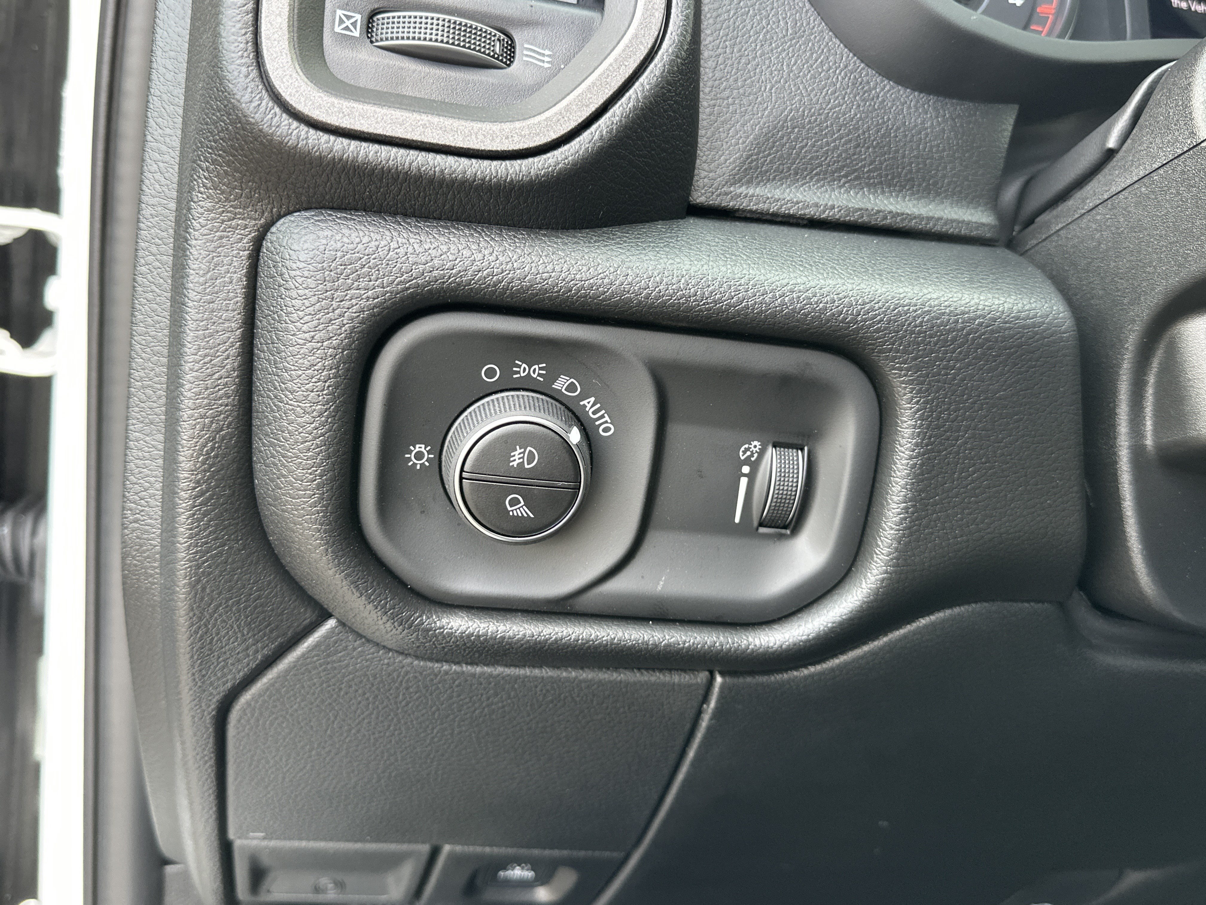New 2026 RAM 2500 Tradesman AWD/4WD image 30