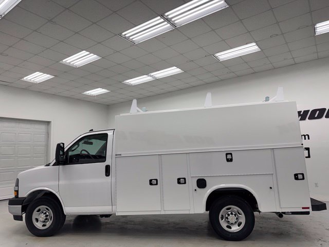 New 2026 Chevrolet Express 3500 w/ Power Convenience Package RWD image 8